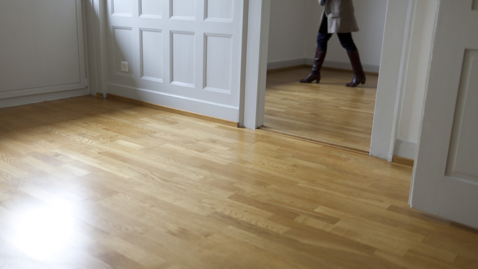 Cracks showing in business oasis Switzerland